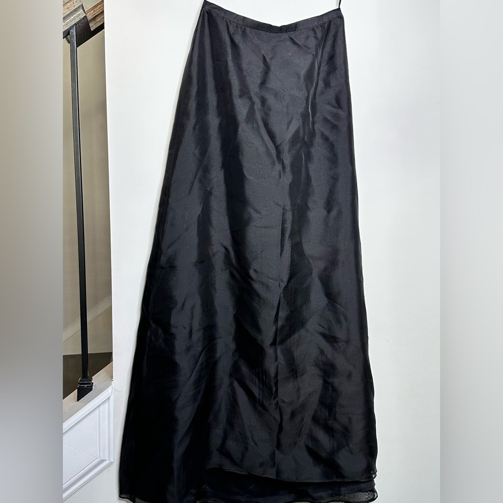 Kay Unger New York Elegant Black Silk Skirt